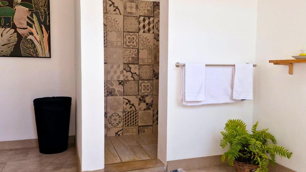 Le Mandala Moris Guesthouse Pointe Aux Canonniers Grand Bay Εξωτερικό φωτογραφία